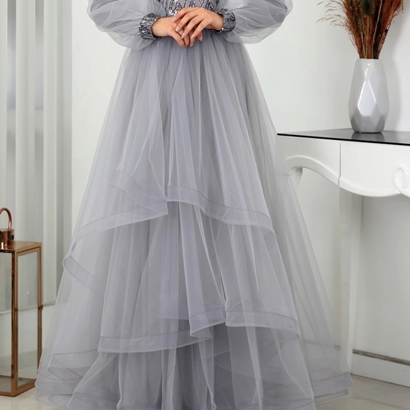 Dress made in Turkey. Grey evening gown, size 16. - Picture 3 of 3